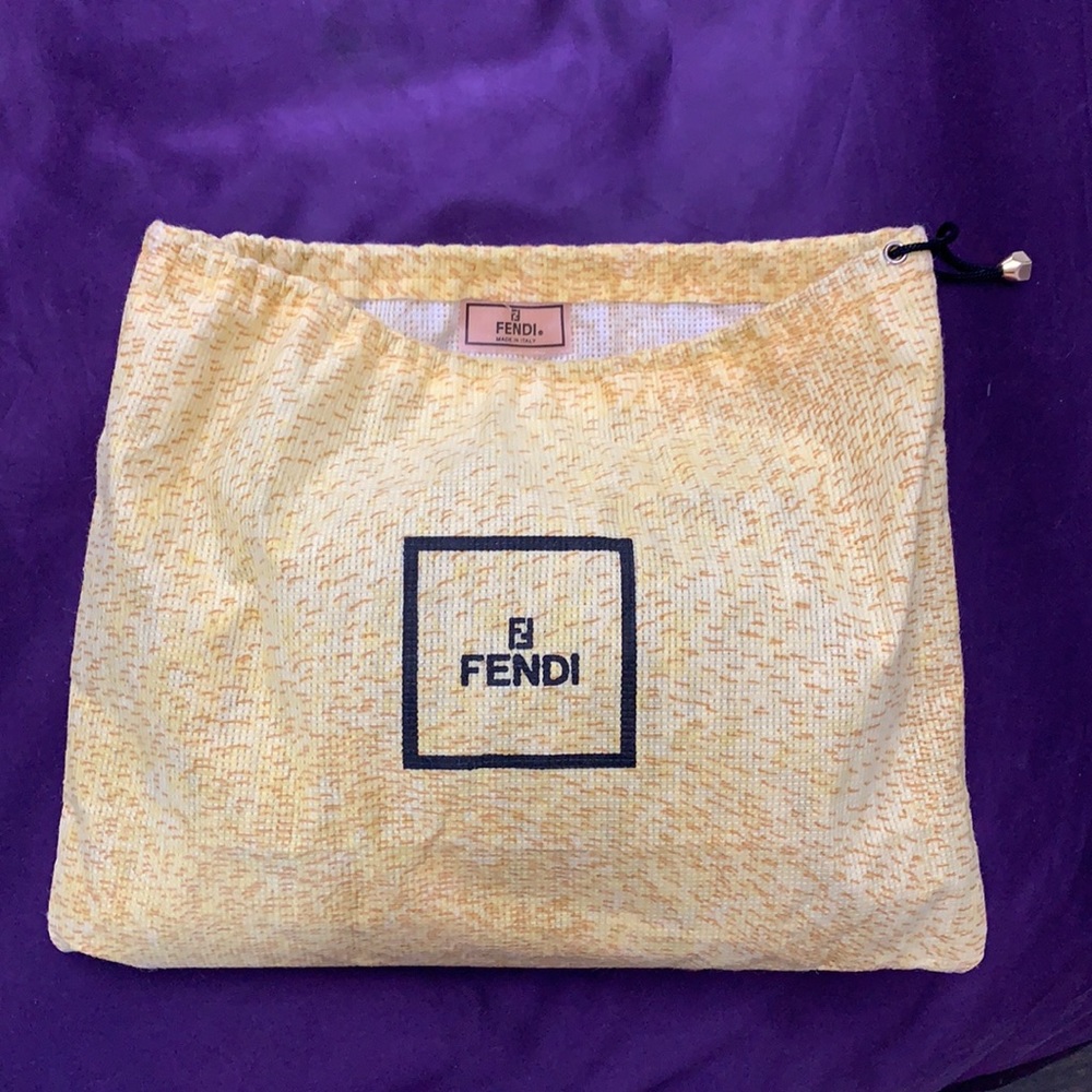 Authentic Fendi mini crossbody bag - Picture 13 of 13